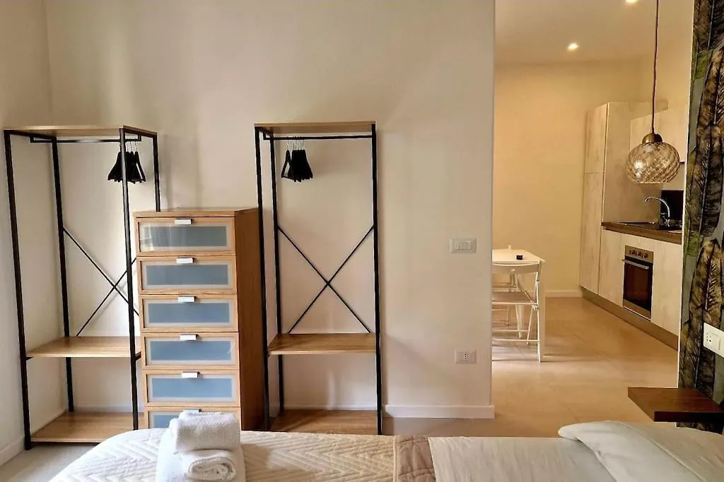 Apartment Piccolo Appartamento Di Charme Naples