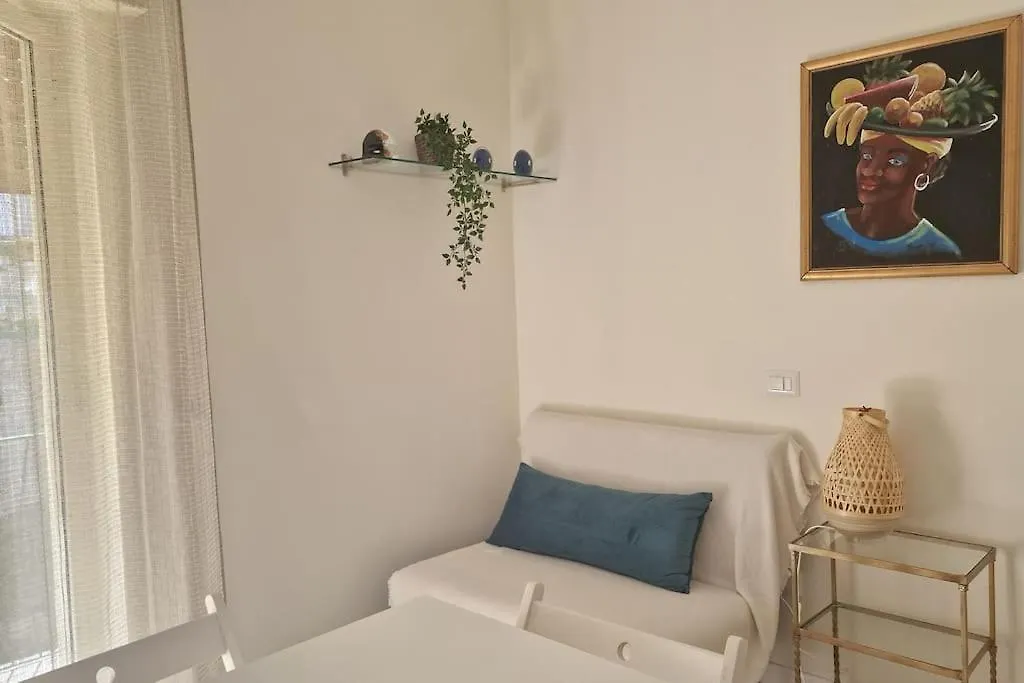 Piccolo Appartamento Di Charme Naples
