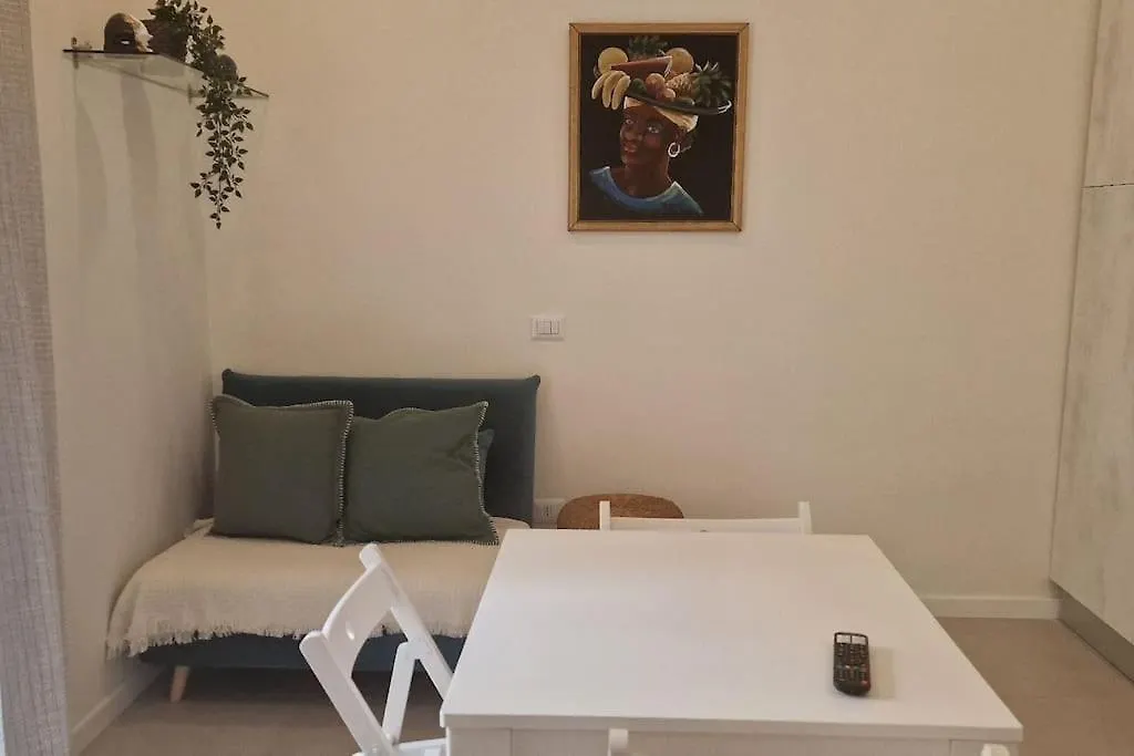 Piccolo Appartamento Di Charme Naples Apartment